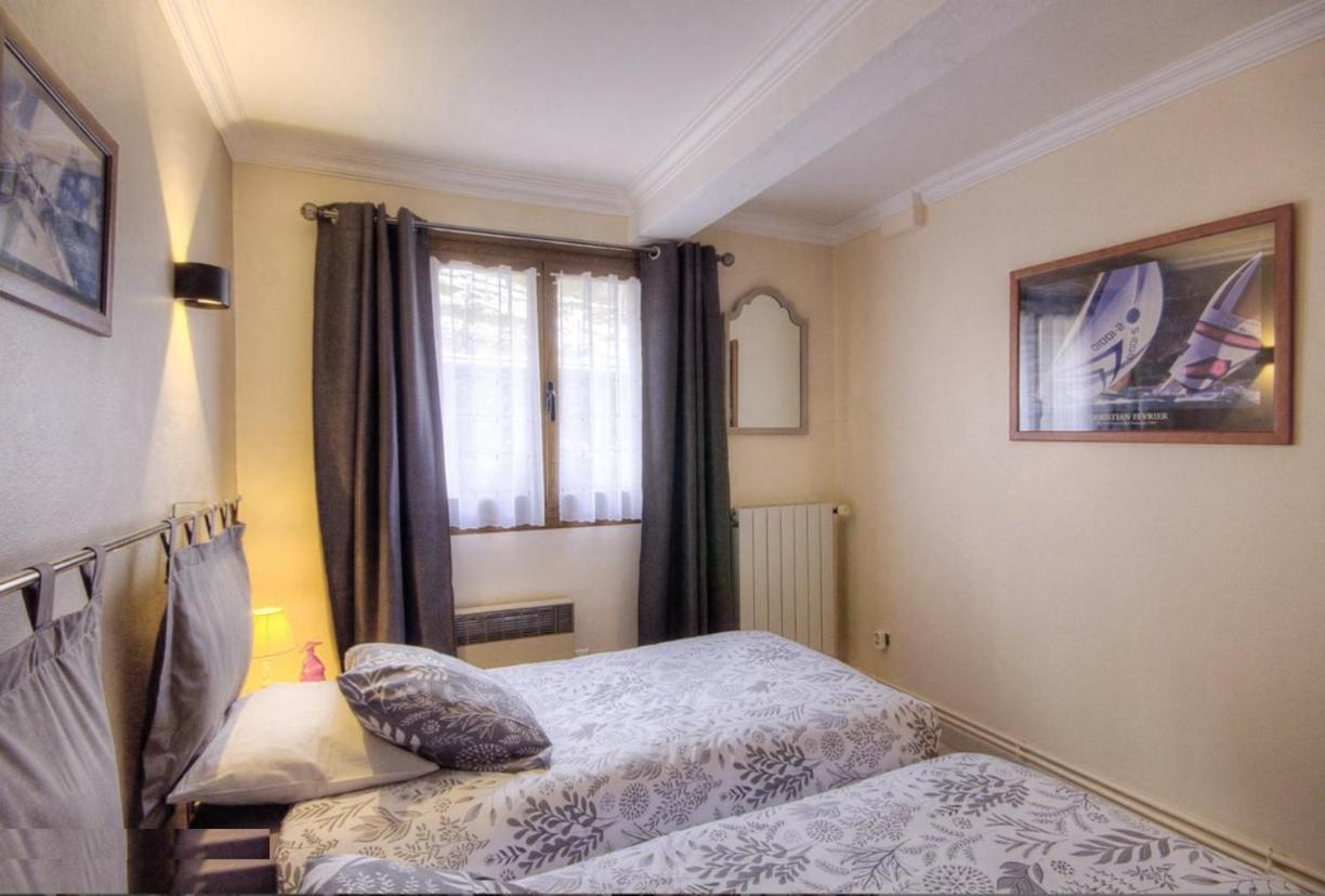 Amon Nos Otes Villa Vezzani Buitenkant foto