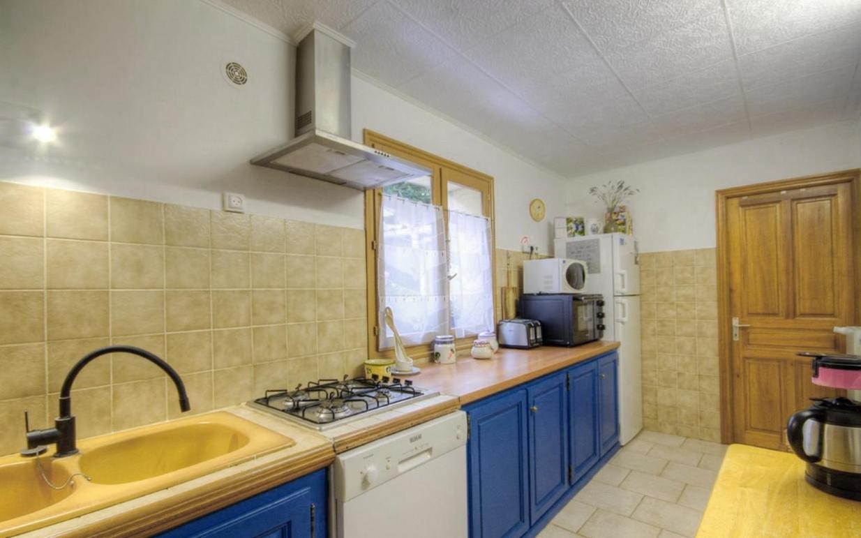 Amon Nos Otes Villa Vezzani Buitenkant foto